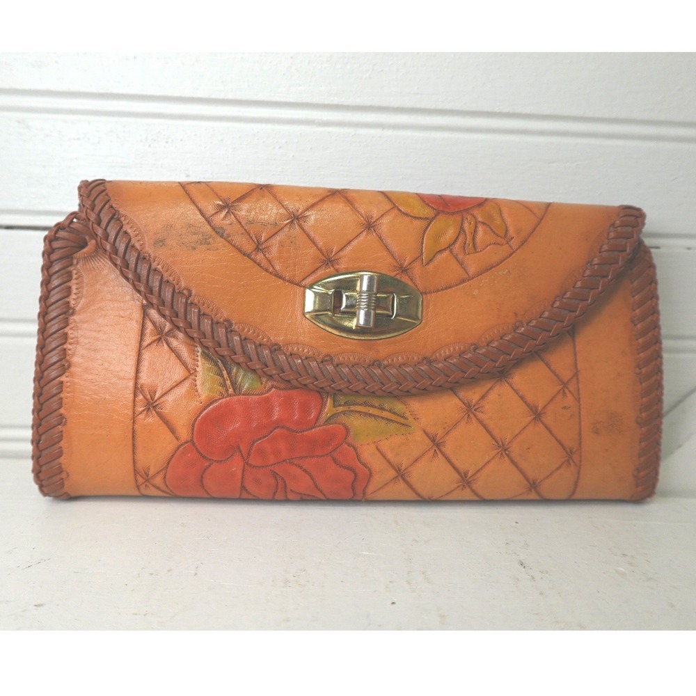 Women's Retro Tooled Leather Wallet Red Roses Quilted Pattern Tri-fold Bag